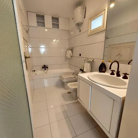 Liberty Futura Lägenhet Bari